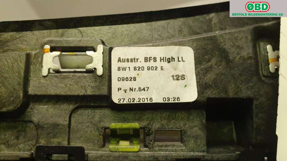 Diverse deler til Audi A4 2015-2019 (Type V, Fase 1) (B9) (B9) (AUDI||8W1 820 902 E)