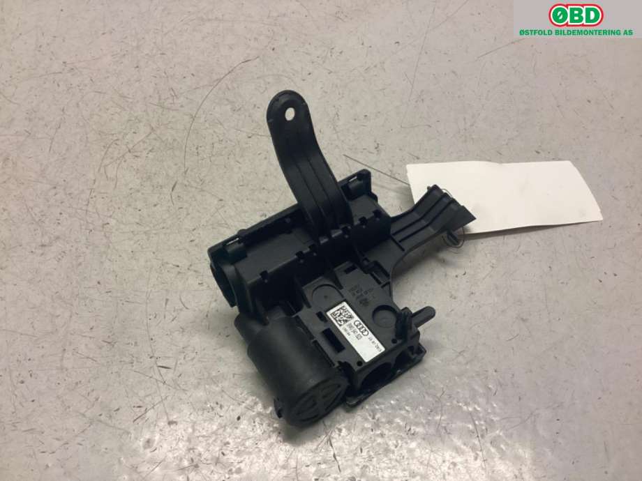 Rele diverse til Audi A4 2015-2019 (Type V, Fase 1) (B9) (B9) (AUDI||8W0941823)