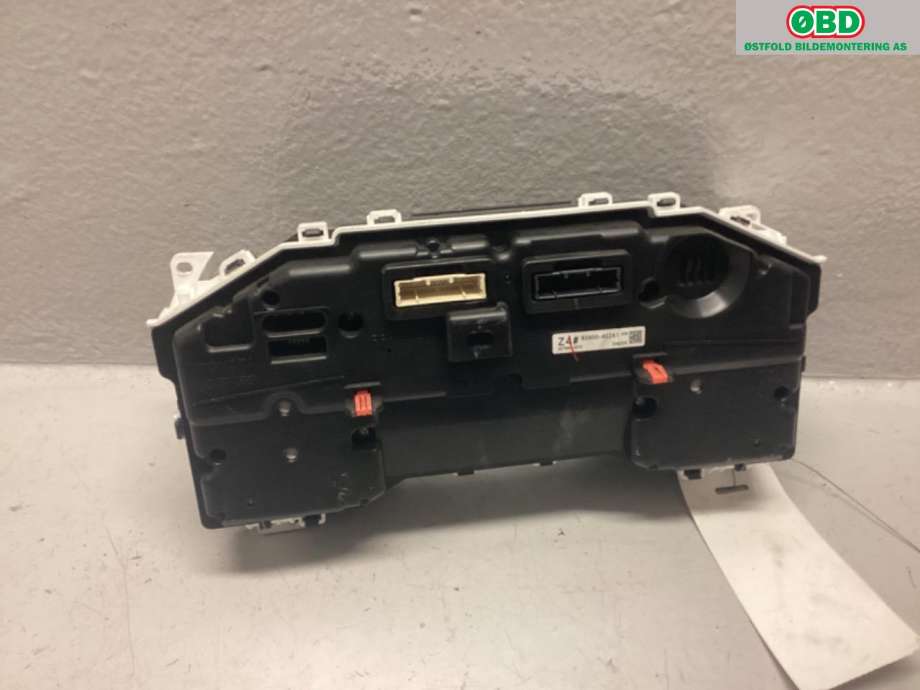 Instrumentpanel til Toyota RAV4 2019-->> (Type V)  (TOYOTA|8380042Z41|)