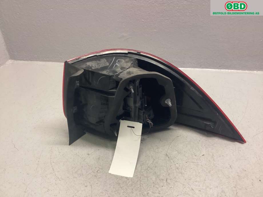 Baklykt venstre til VW Golf VI 2008-2012  (VOLKSWAGEN|1K9 945 095 H|)