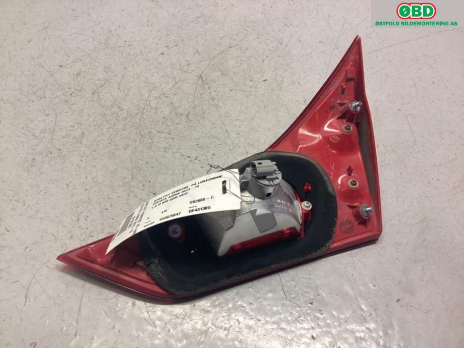 Baklykt venstre indre til Toyota Auris 2013-2015 (Type II, Fase 1)  (TOYOTA|8156102730|)