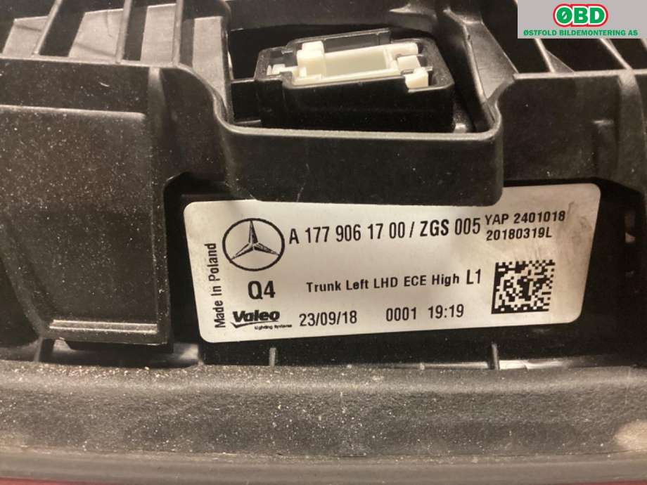 Baklykt venstre indre til Mercedes A-Klasse 2018-->> (W177) (W177) (MERCEDES|A 177 906 17 00||1779061700)