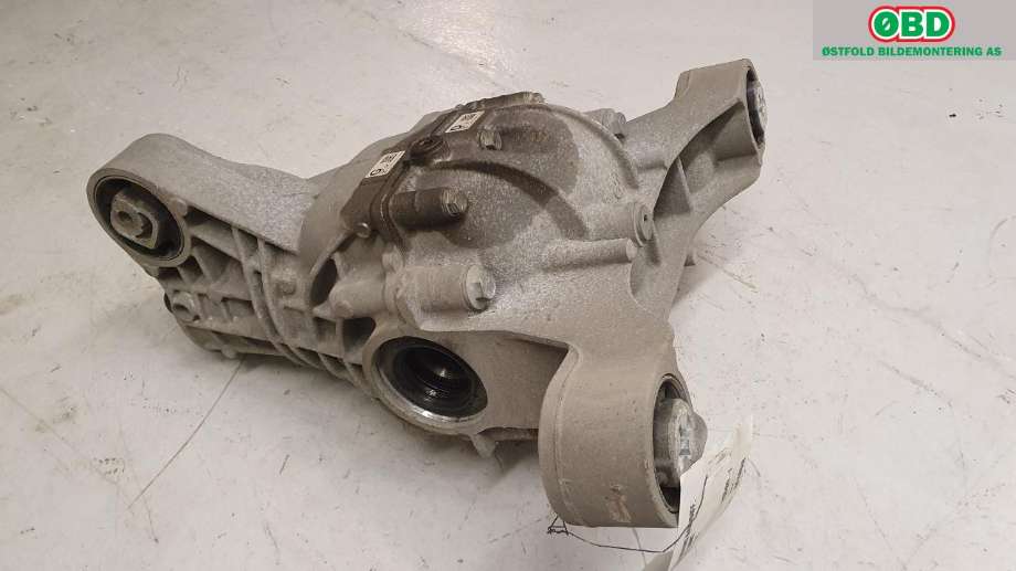 Kardang klokke bak til Porsche Cayenne 2010-2017 (92A) (92A) (PORSCHE|958 350 010 20|958 350 011 05|)