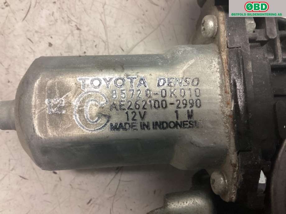 Ruteheis venstre foran til Toyota Hilux 2006-2011 (TOYOTA|698020K011|)
