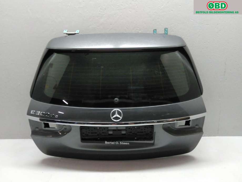 Bakluke til Mercedes E-Klasse 2016-2023 (W213) (W213) (MERCEDES|A 213 740 01 05|)