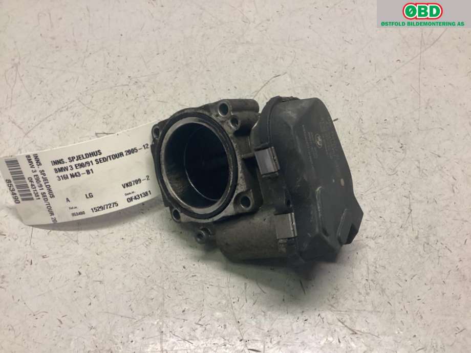 Spjeldhus til BMW 3-Serie 2005-2011 (E90/E91/E92/E93) (E90/E91/E92/E93) (BMW|13 54 7 561 067||13547561067)
