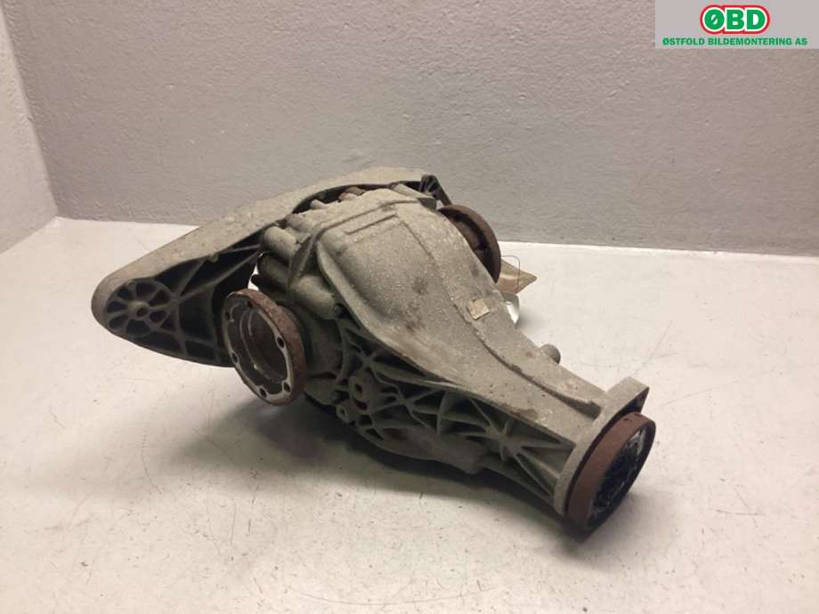 Kardang klokke bak til Audi A8 2010-2013 (Type III, Fase 1)  (AUDI|0BC 500 043 J|0BC 500 044 D|)