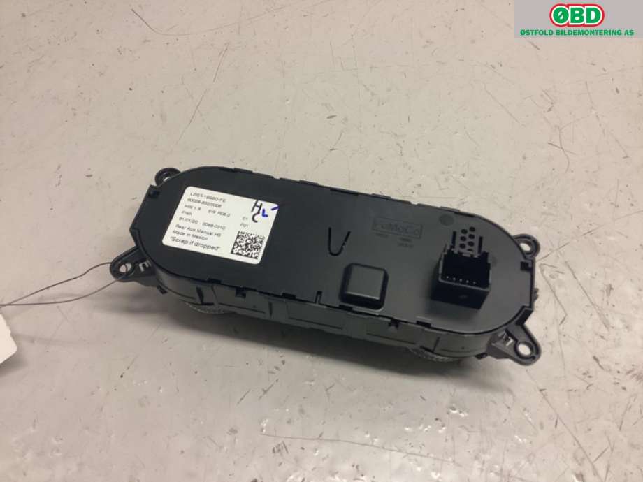 Varmeapparat betjening til Ford Explorer 2020-->>  (FORD (US)|2523036||LB5T19980FE)