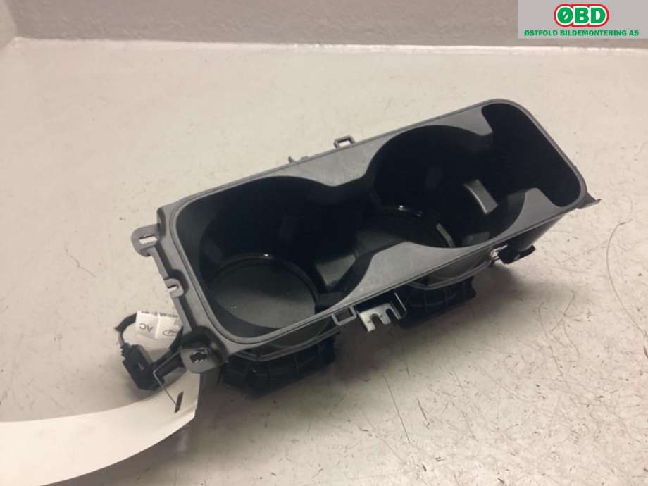 Dashbord koppholder til Ford Explorer 2020-->> (FORD (US)|2402136|)