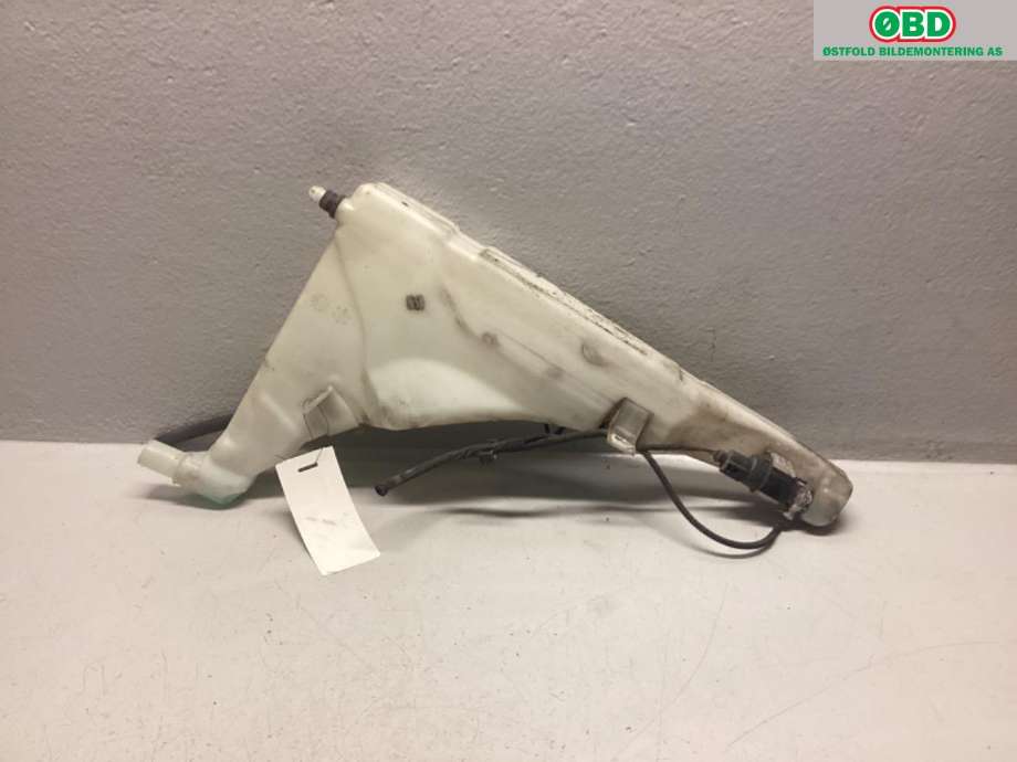 Spylertank til Audi A8 2010-2013 (Type III, Fase 1) (AUDI|4H0 955 453 B|)