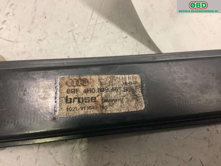 Ruteheis til Audi A8 2010-2013 (Type III, Fase 1)  (AUDI|4H0 839 461 B|4H0 839 461 C|)