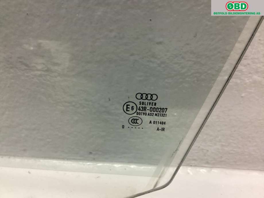 Siderute venstre foran til Audi A8 2010-2013 (Type III, Fase 1)  (AUDI|4H0 845 021 F|)