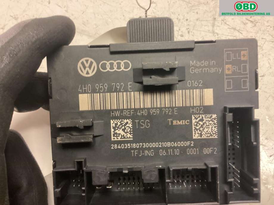 Styreenhet dør venstre foran til Audi A8 2010-2013 (Type III, Fase 1)  (AUDI|4H0 959 792 E||4H0959792E)