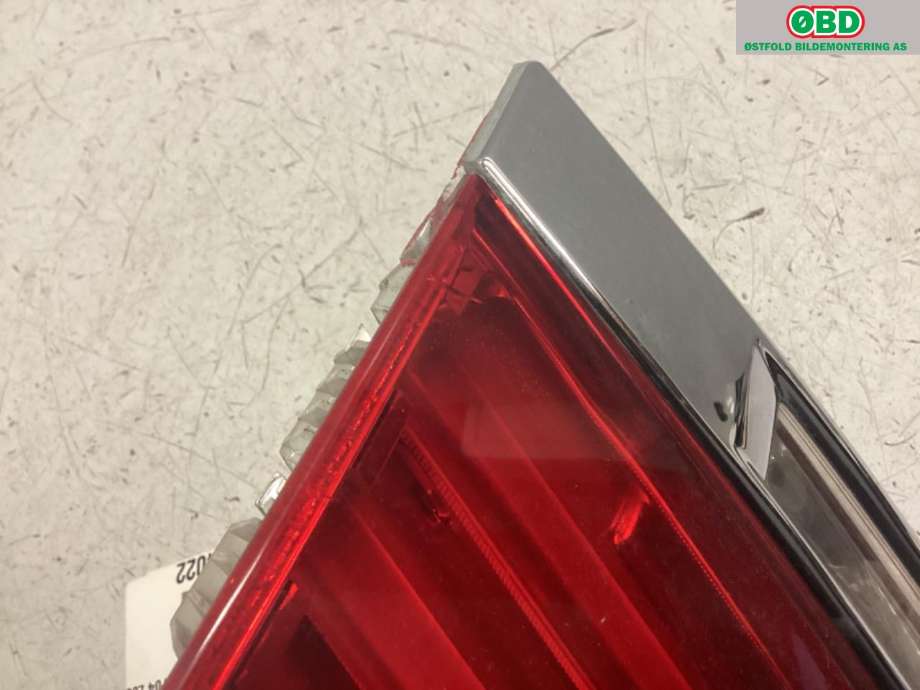 Baklykt venstre indre til BMW 7-Serie 2009-2015 (F01/F02/F03/F04) (F01/F02/F03/F04) (BMW|63 21 7 182 205|)