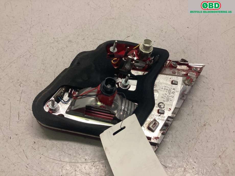 Baklykt venstre indre til BMW 7-Serie 2009-2015 (F01/F02/F03/F04) (F01/F02/F03/F04) (BMW|63 21 7 182 205|)