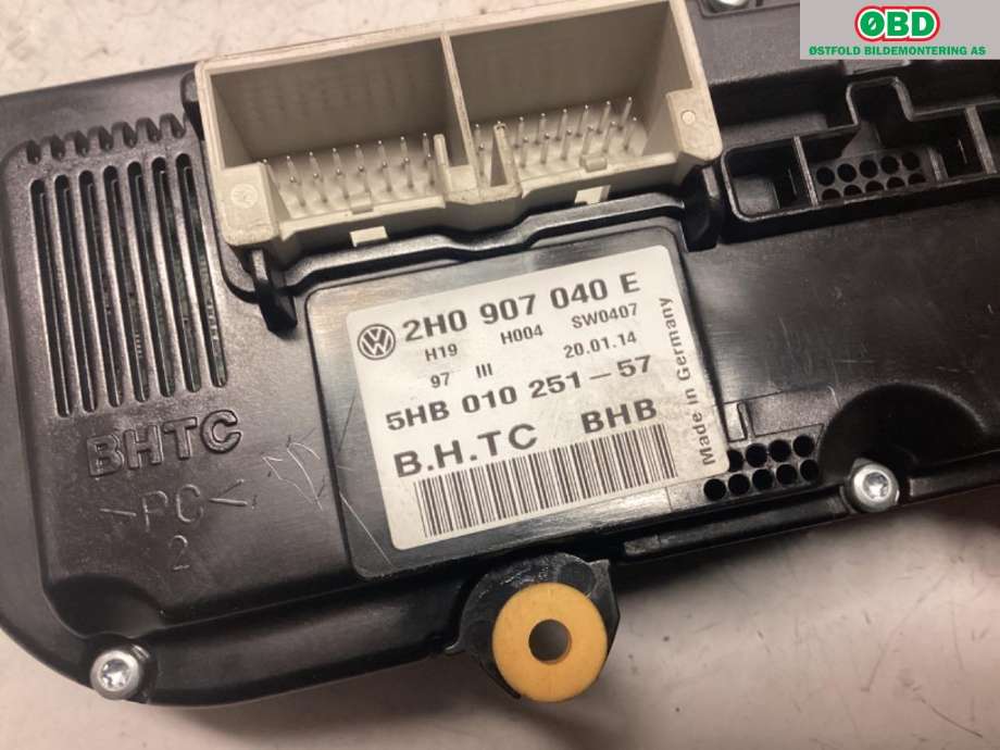 Varmeapparat betjening til VW Amarok 2010-2016 (Type I, Fase 1)  (VOLKSWAGEN|2H0 907 040 E|)