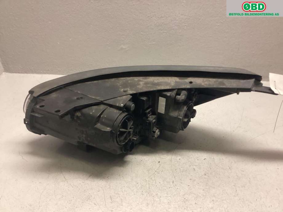 Frontlykt høyre halogen til Kia Soul 2014-2019 (Type II)  (KIA|92102E40101D|)