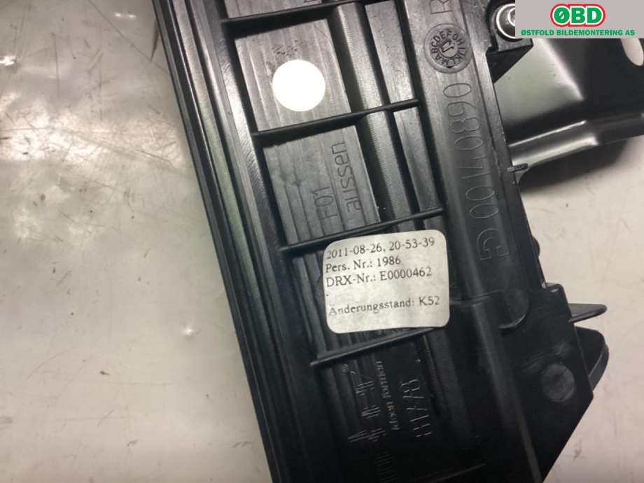 Solskjerm til BMW 7-Serie 2009-2015 (F01/F02/F03/F04) (F01/F02/F03/F04) (BMW|51 35 9 168 844|)