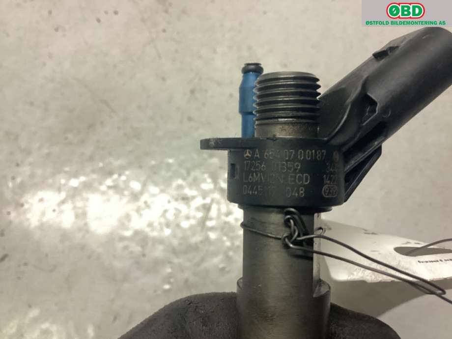 Dyse innsprøyting diesel til Mercedes E-Klasse 2016-2023 (W213) (W213) (MERCEDES|A 654 070 01 87|)
