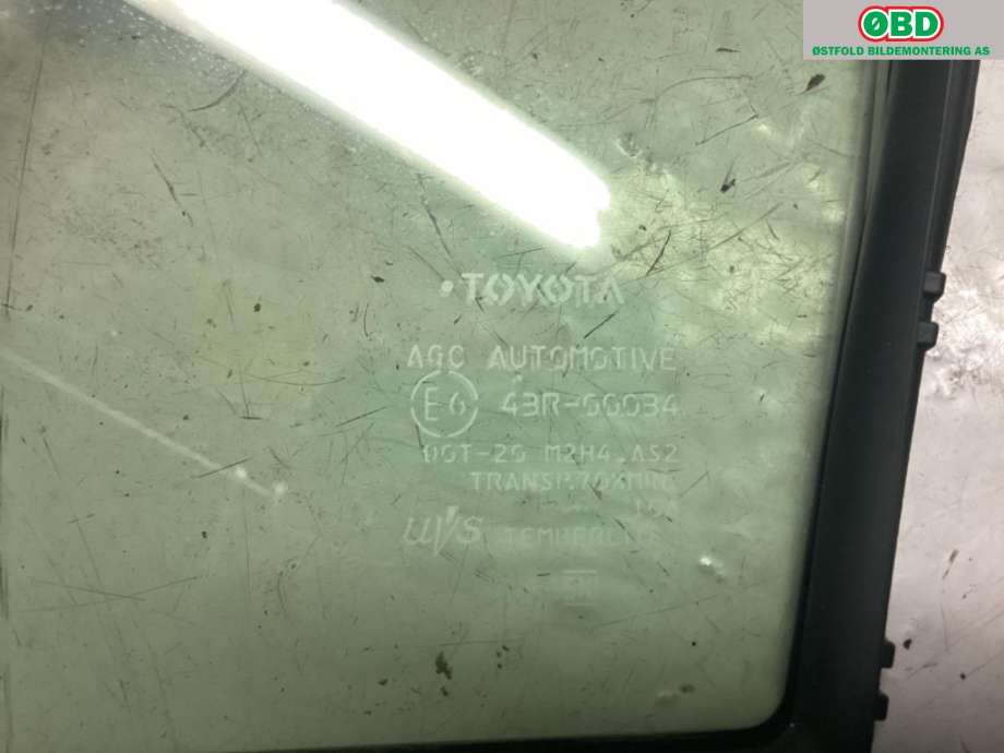 Diverse deler til Toyota Prius 2016-2023 (Type IV) (combi) (combi) (TOYOTA|6812547030|)
