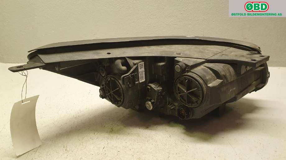 Frontlykt venstre halogen til Kia Soul 2014-2019 (Type II)  (KIA|92101E 40101D|)