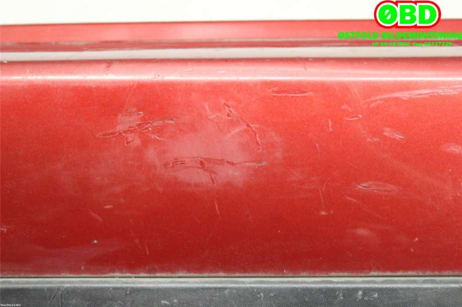 Støtfanger bak til VW Touran 2010-2015 (Type I, Fase 3)  (VOLKSWAGEN|1T0 807 421 N|)