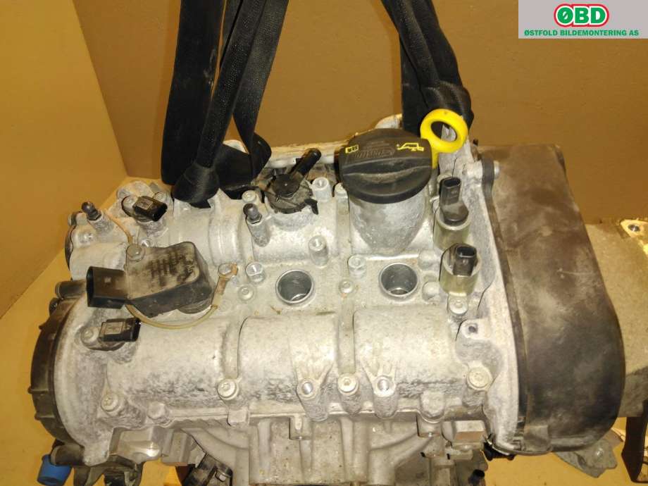 Motor bensin til VW Polo 2014-2017 (Type V, Fase 2) (VOLKSWAGEN|04C 100 032 E|)
