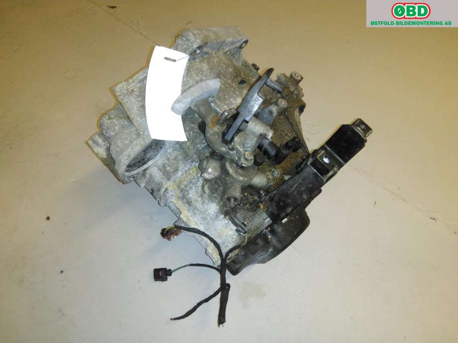 Girkasse manuell til VW Polo 2014-2017 (Type V, Fase 2)  (VOLKSWAGEN|0DF 300 050 C|)
