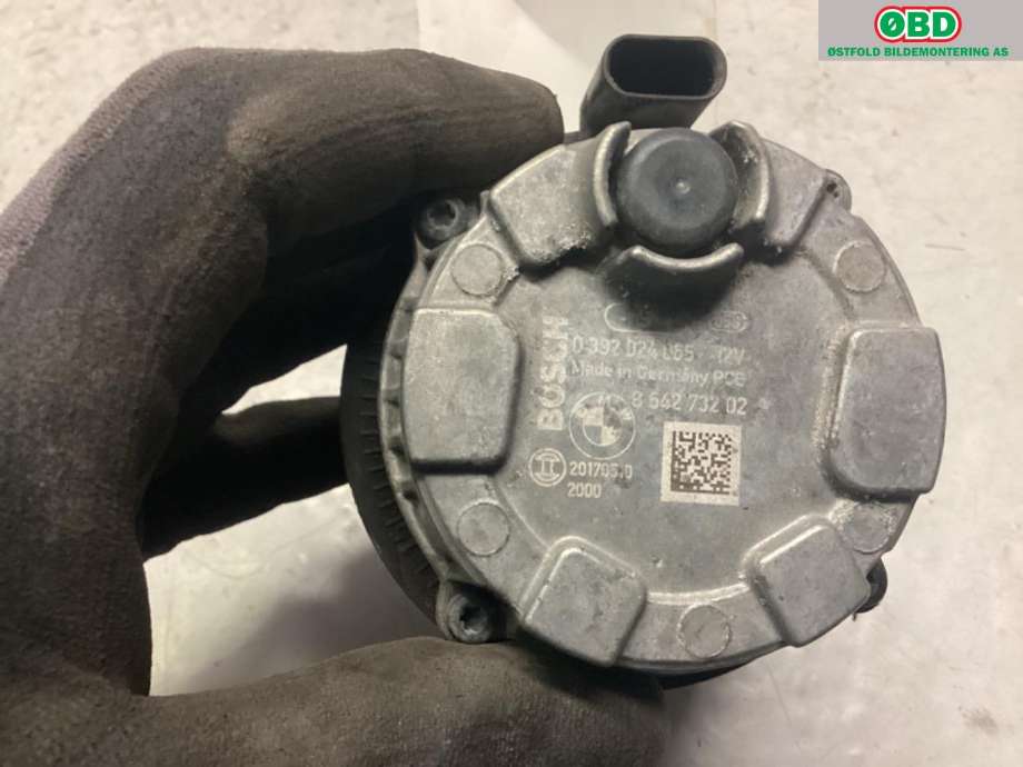 Sirkulasjonspumpe til BMW 3-Serie 2012-2018 (F30/F31/F34) (F30/F31/F34) (BMW|11 51 8 642 732||8642732)