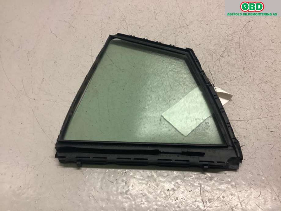 Diverse deler til Toyota Prius 2016-2023 (Type IV) (combi) (combi) (TOYOTA|6812347030|)