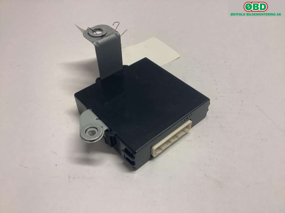 Styreenhet diverse til Toyota Prius 2016-2023 (Type IV) (combi) (combi) (TOYOTA|886A047030|)