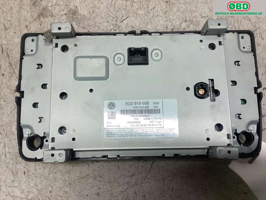 Bilstereo navigasjon til VW Crafter 2016-->> (Type II)  (VOLKSWAGEN|5G0 919 606|)