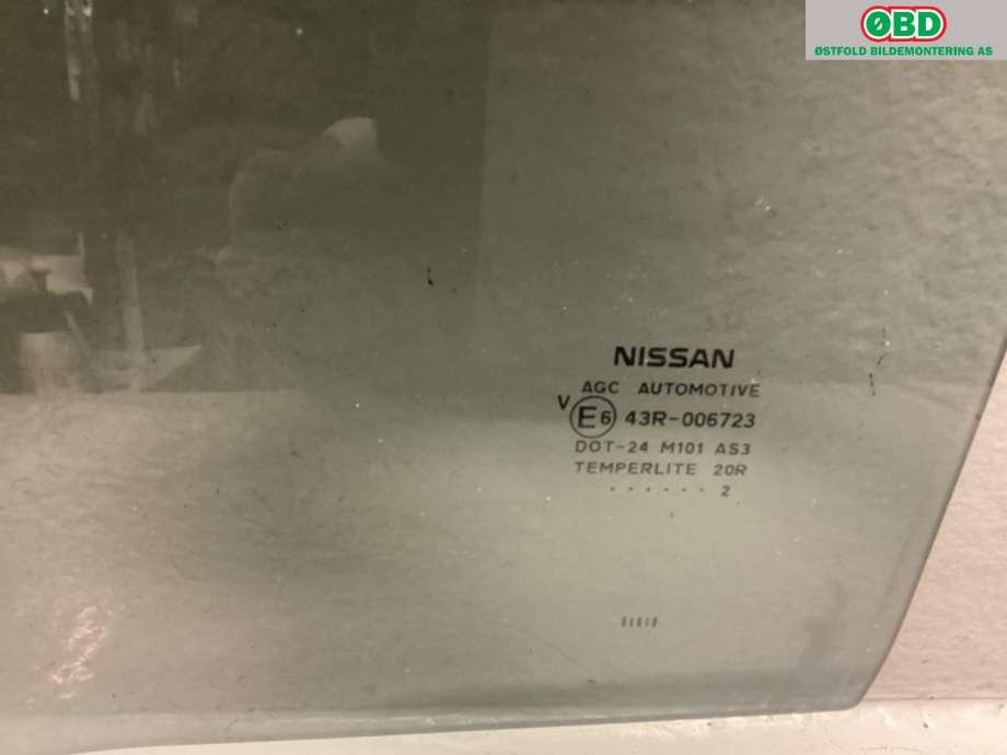 Siderute venstre bak til Nissan Qashqai 2010-2014 (Type I, Fase 2)  (NISSAN|82301EY10A|)