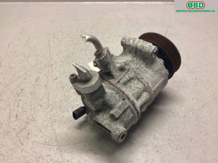Aircondition kompressor til VW Golf VII 2012-2017 (Fase 1)  (VOLKSWAGEN|5Q0 820 803 F|5Q0 820 803 K|5Q0820803E)