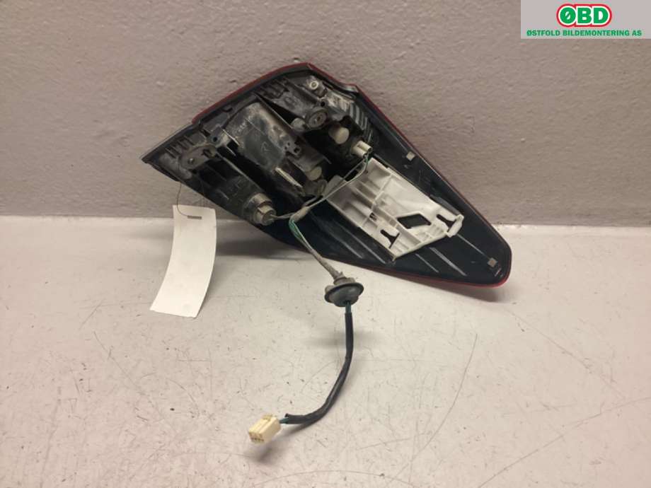 Baklykt venstre til Subaru Legacy 2009-2015  (SUBARU|84912AJ100|)