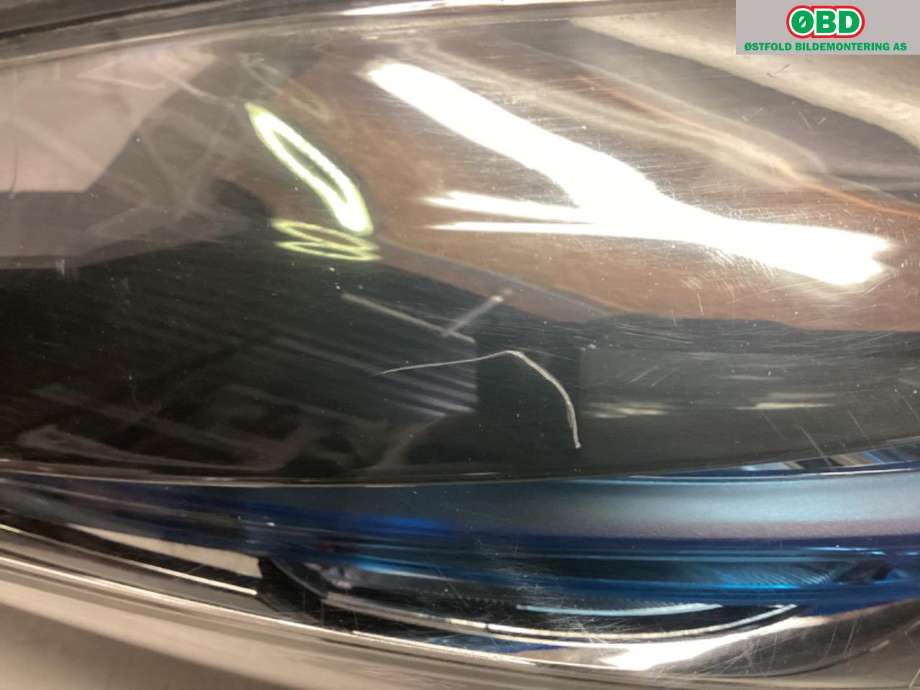 Frontlykt høyre halogen til Renault Zoe 2013-2019 (Fase 1) (RENAULT|260108268R|)