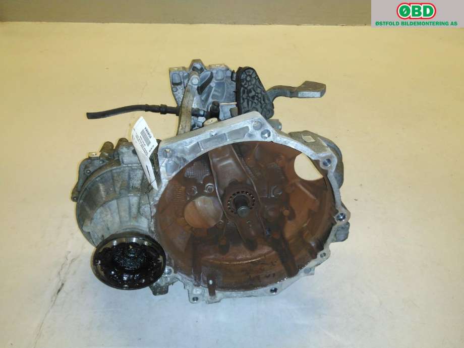 Girkasse manuell 6-trinn til Škoda Octavia 2013-2016 (Type III, Fase 1) (SKODA|02S 300 050|)