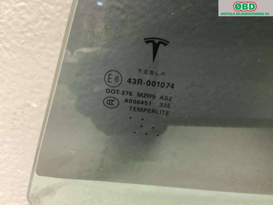 Siderute venstre bak til Tesla Model S 2013-2016 (Fase 1)  (TESLA|6006335-00-B|)