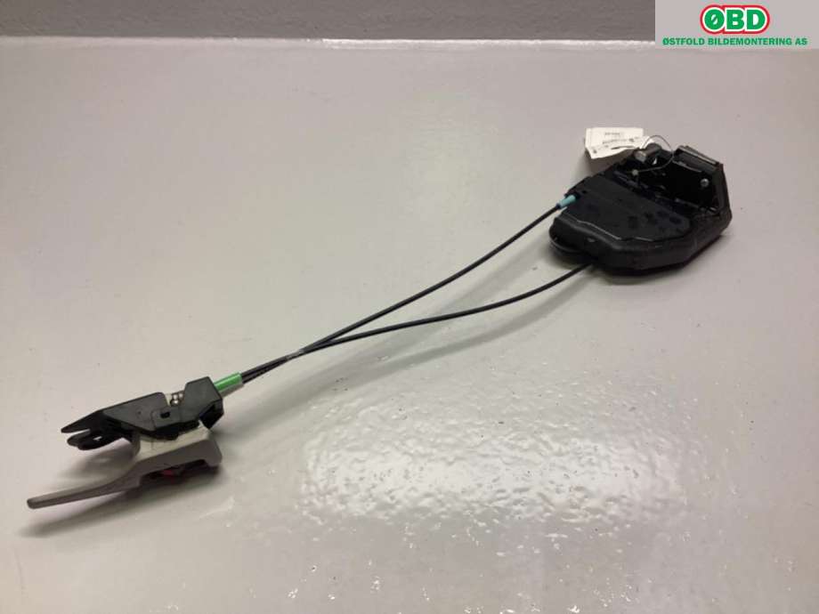 Låsekasse høyre bak til Toyota Urban Cruiser 2009-2014  (TOYOTA|6905042021|)