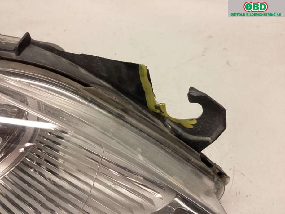 Frontlykt høyre halogen til Peugeot 3008 2009-2016 (Type I)  (PEUGEOT|6206 N9|)