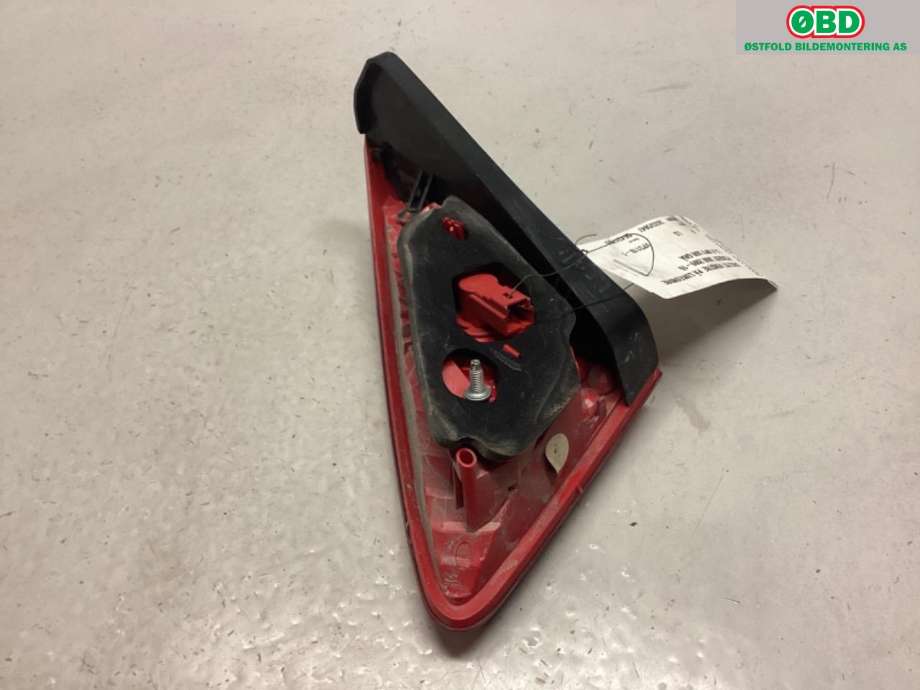 Baklykt venstre indre til Peugeot 3008 2009-2016 (Type I)  (PEUGEOT|6350 HE|)