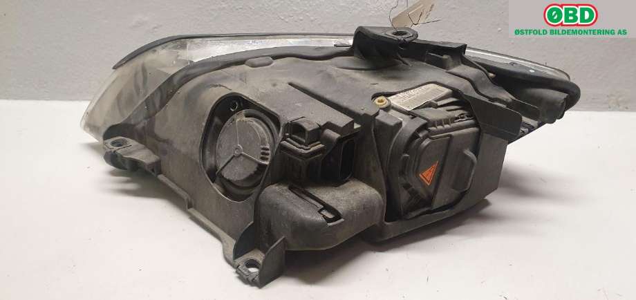 Frontlykt høyre halogen til Audi Q7 2006-2010 (Type I, Fase 1) (AUDI|4L0 941 030 A||4L0941004A)