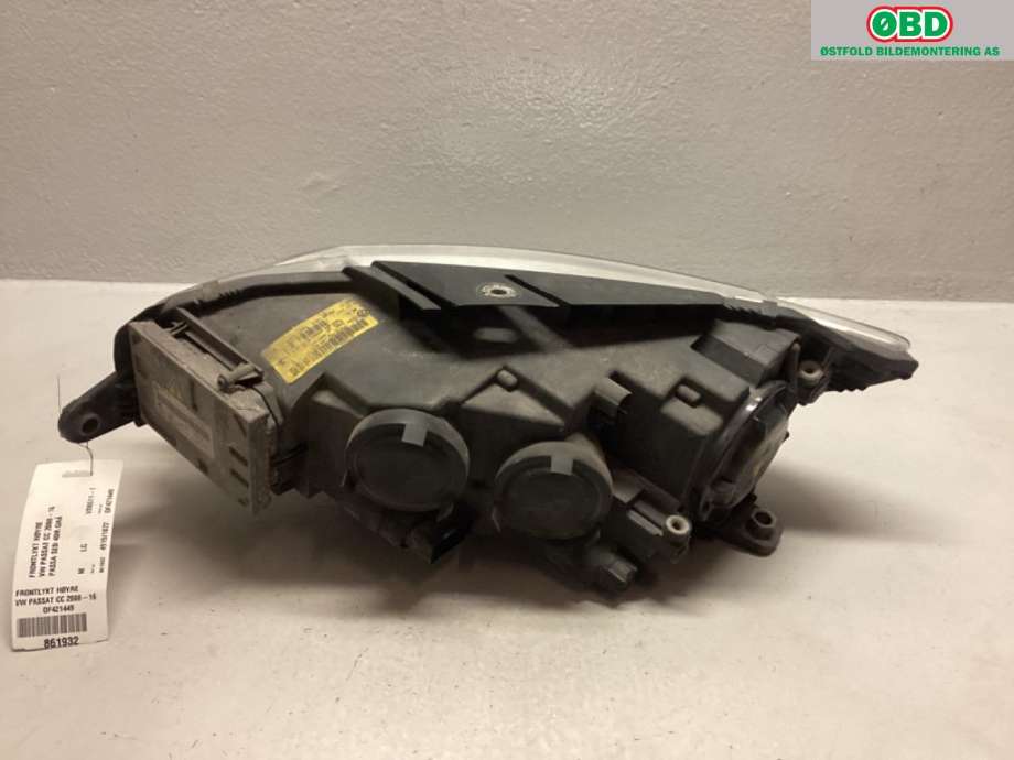 Frontlykt høyre halogen til VW CC 2008-2012 (PASSAT CC) (PASSAT CC) (VOLKSWAGEN|3C8 941 754 C|)