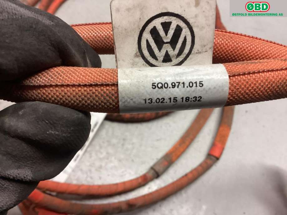 Kabel høy volt (HV) hybrid til VW e-Golf 2014-2017 (Fase 1)  (VOLKSWAGEN|5Q0 971 015 D|5Q0 971 015 K|5Q0971015)