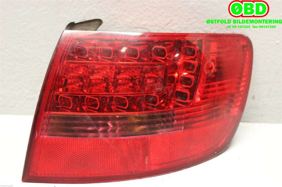 Baklykt høyre til Audi A6, Allroad 2006-2008 (Type II, Fase 1) (C6) (C6) (AUDI|4F9 945 096 H|)