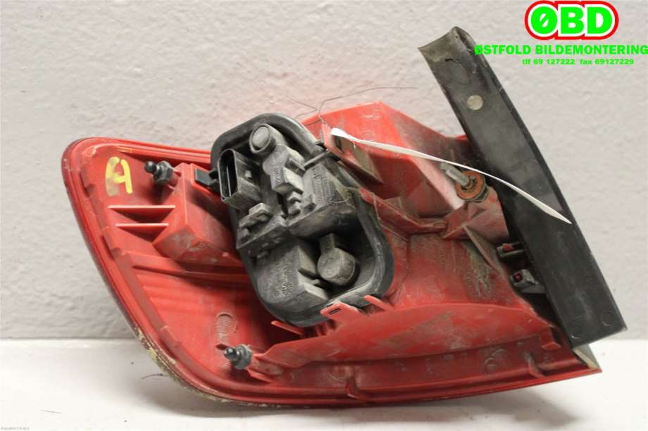 Baklykt høyre til Audi A6, Allroad 2006-2008 (Type II, Fase 1) (C6) (C6) (AUDI|4F9 945 096 H|)