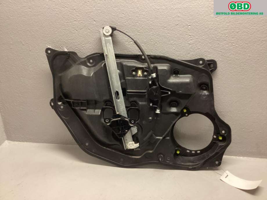 Ruteheis høyre foran til Mazda CX-3 2015-2022 (MAZDA|D10E-58-590A|BHN9-58-58X|)