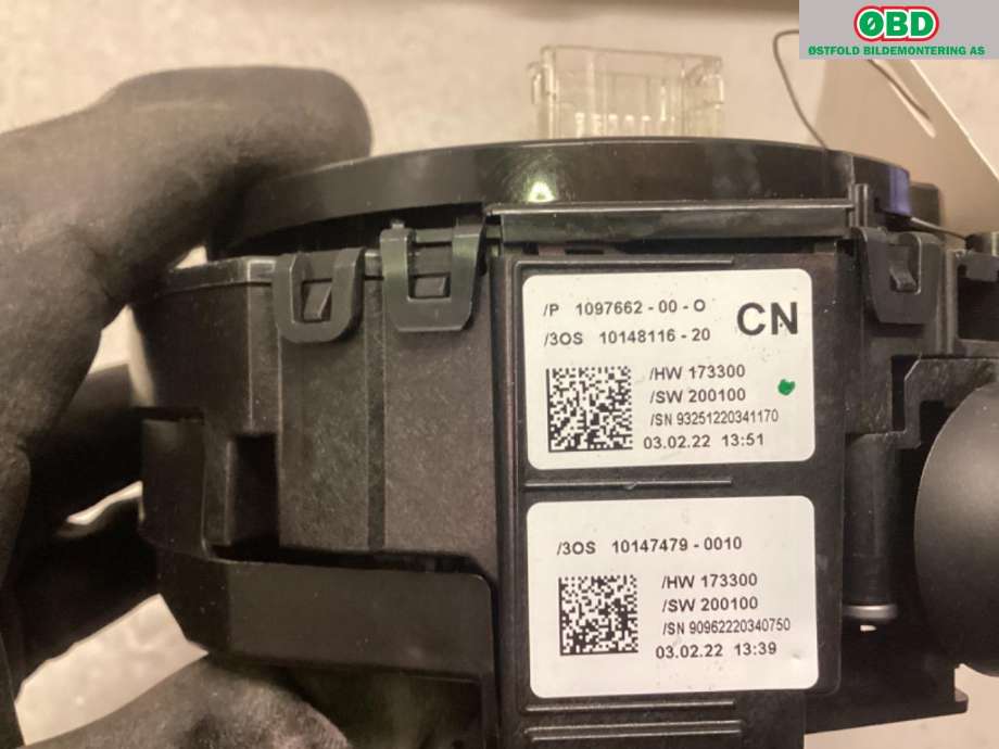 Bryter combi til Tesla Model Y 2021-2024 (Type I)  (TESLA|1097662-00-O|)