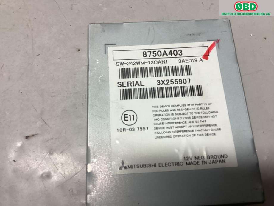 Styreenhet DAB til Mitsubishi Outlander 2012-2015 (Type III, Fase 1)  (MITSUBISHI|8750A403|)
