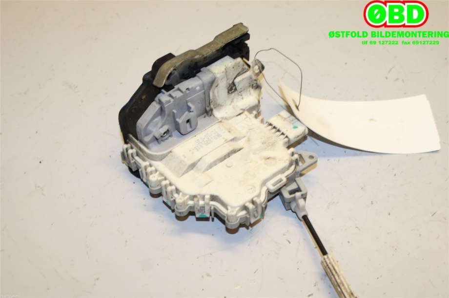 Låsekasse venstre bak til Audi Q5 2008-2012 (Type I, Fase 1)  (AUDI|8K0 839 015 C|8K0 839 015 F|8K0839015C)